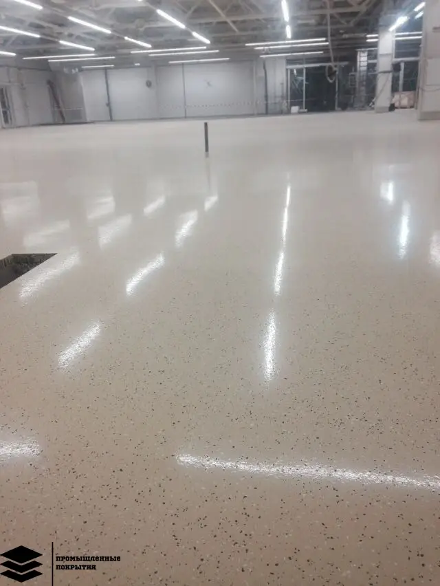 Магазин продуктов «Магнит» Осинники — бетонный пол с топпингом